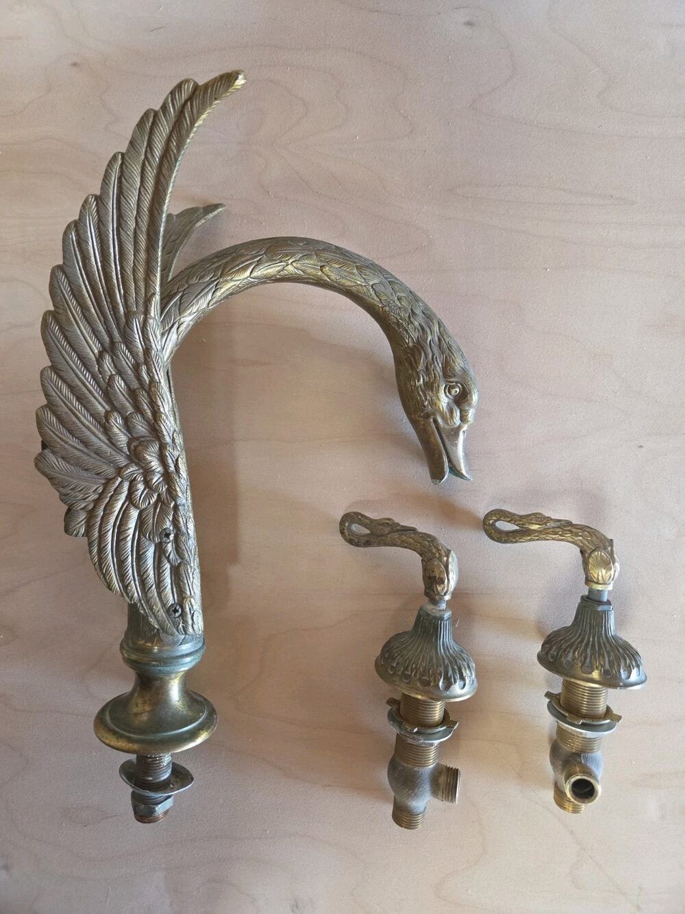 Sherle Wagner - Antique Swan Lever Deck Mount, Brass BathTub Faucet Set
